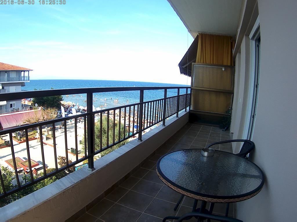 Apartment Just On The Paralía